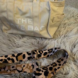 Medium sized tote bag beige